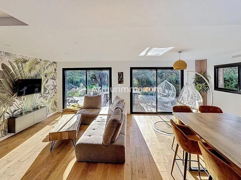 Maison - 122 m² - 5 pièces