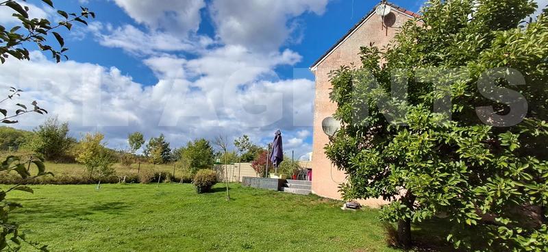 Maison - 110 m² - 6 pièces