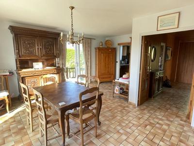 Maison - 120 m² - 7 pièces