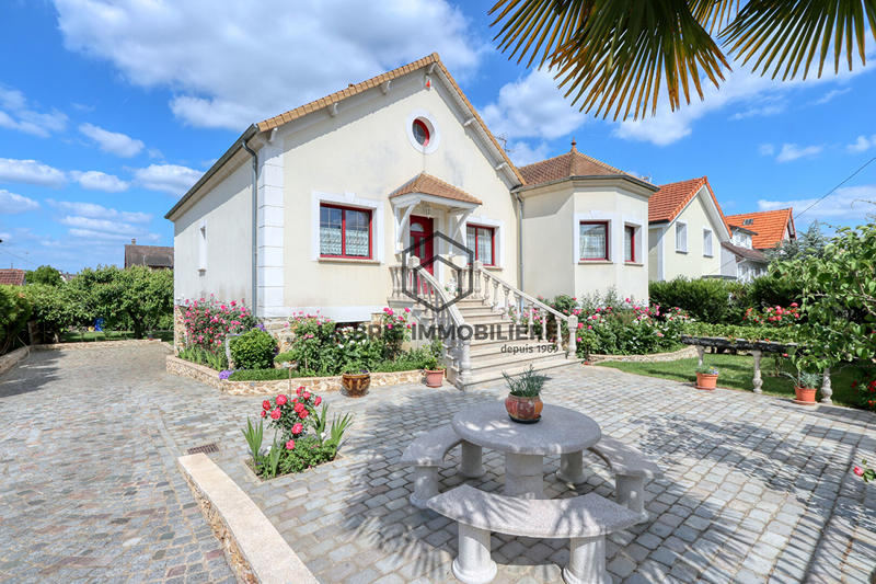 Maison - 130 m² - 6 pièces