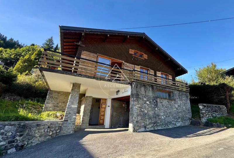 Maison - 138 m² - 6 pièces