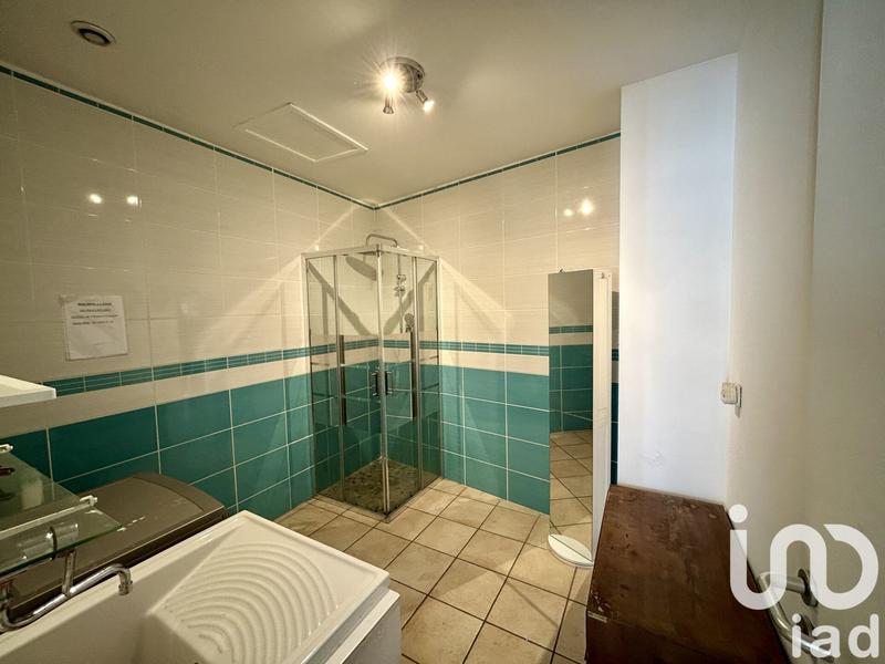 Maison - 200 m² - 6 pièces