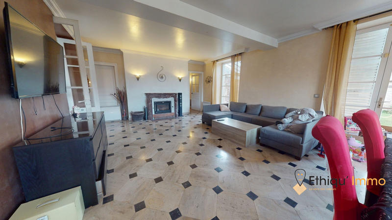 Maison ancienne - 200 m² - 5 pièces