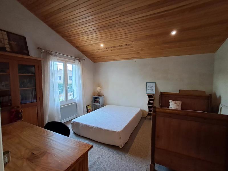 Villa - 144 m² - 8 pièces