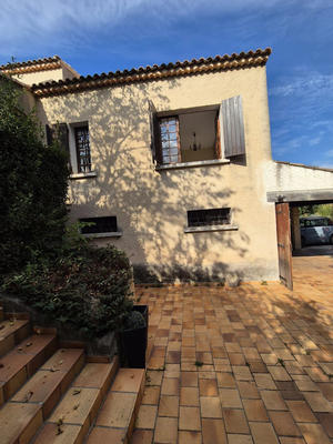 Maison - 144 m² - 5 pièces