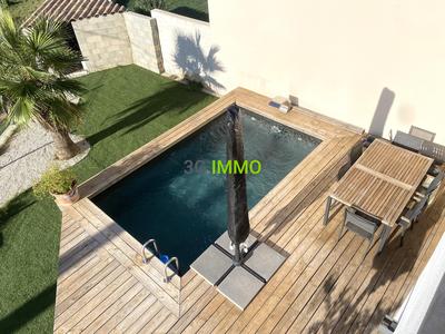 Maison traditionnelle - 100 m² - 5 pièces