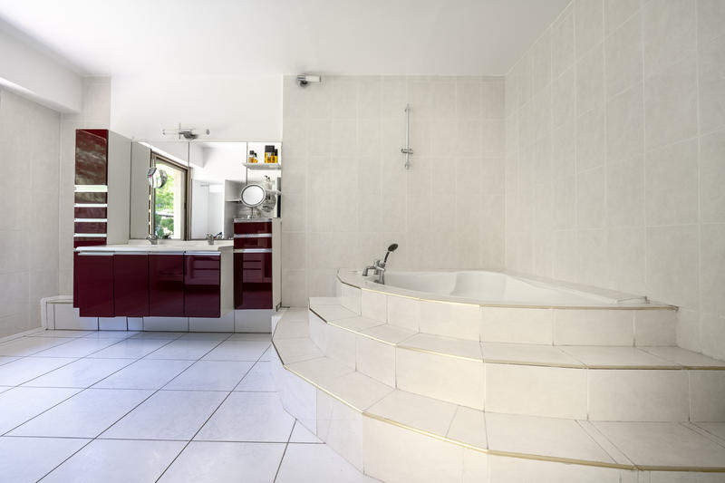 Maison - 753 m² - 15 pièces