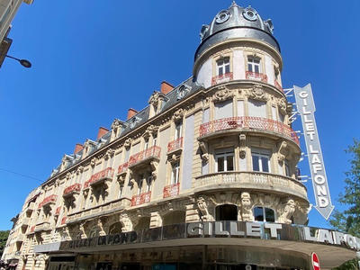 Appartement - 283 m² - 7 pièces