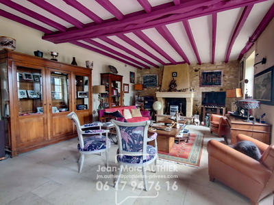 Maison - 293 m² - 9 pièces