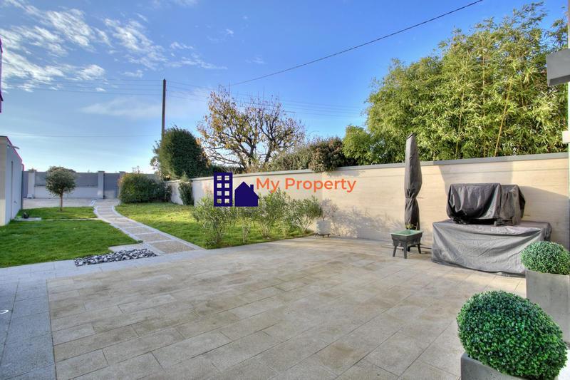 Maison - 121 m² - 6 pièces