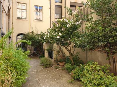 Appartement - 82 m² - 2 pièces