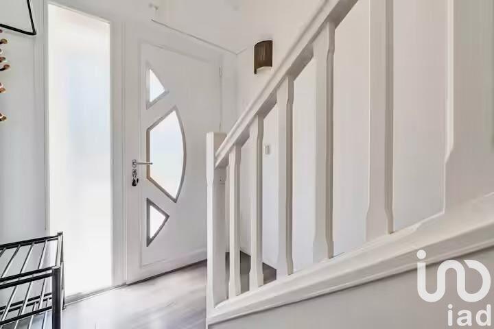 Maison - 220 m² - 10 pièces