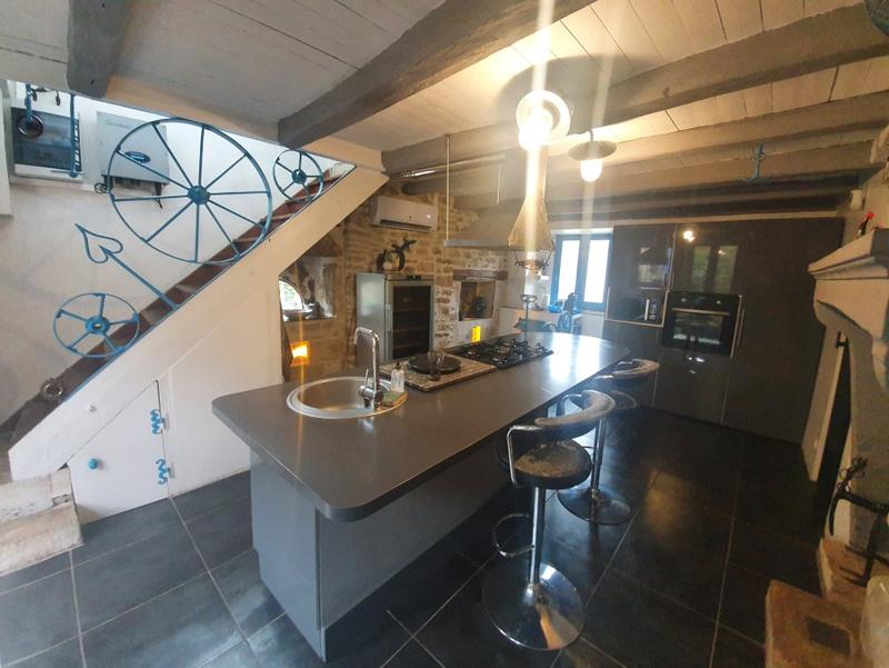 Maison - 145 m² - 7 pièces