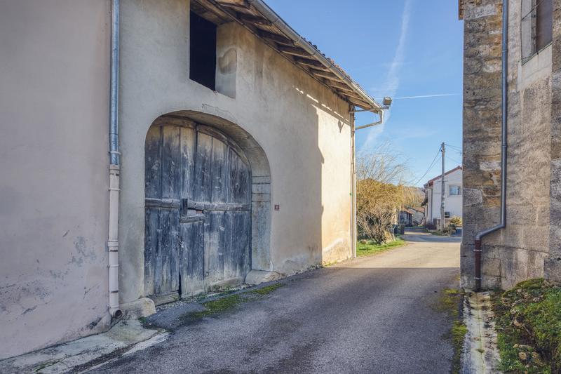 Grange - 76 m² - 1 pièce