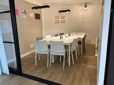 Bureau - 82 m² - 5 pièces