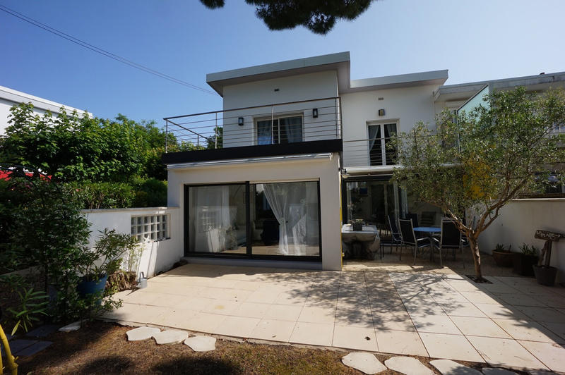 Maison - 144 m² - 7 pièces