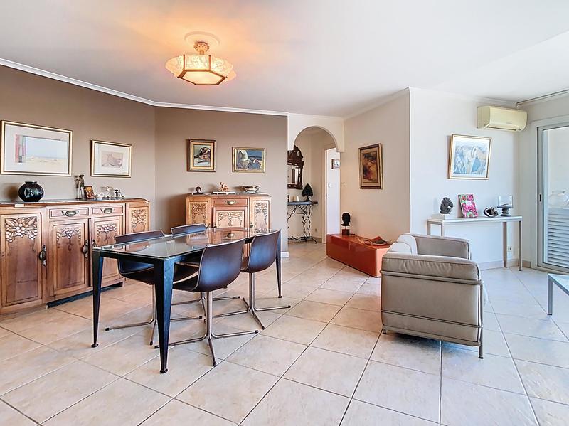 Appartement - 101 m² - 4 pièces