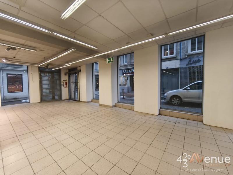 Local d'activités - 240 m²