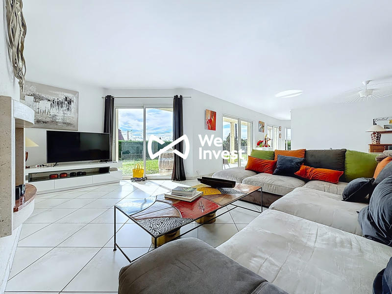 Maison - 253 m² - 8 pièces