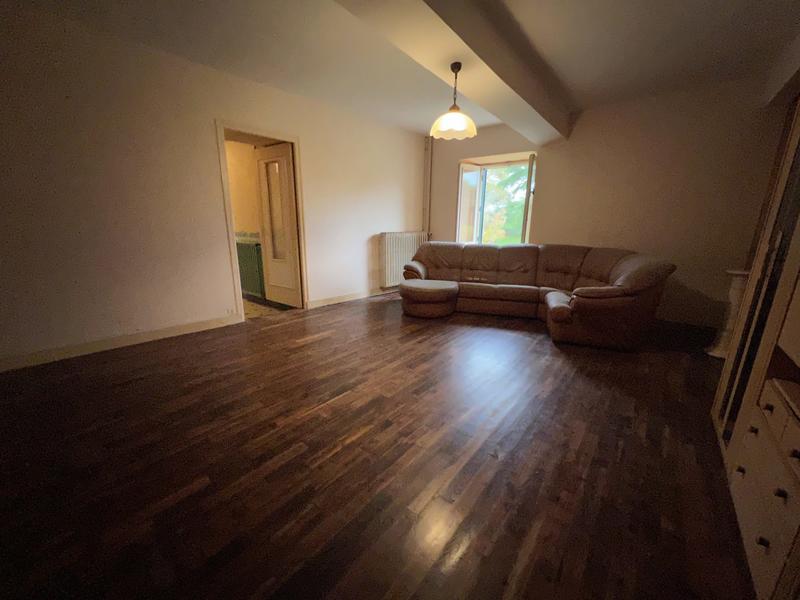 Maison - 104 m² - 5 pièces