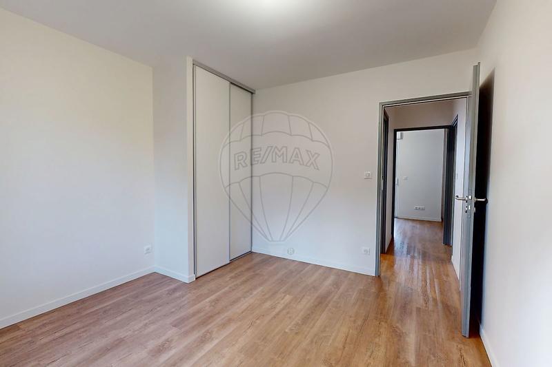 Maison - 194 m² - 6 pièces