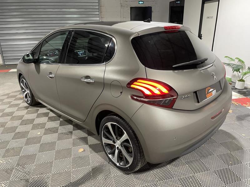 Peugeot 208 110ch Féline -Boite Auto-Toit Pano-Garantie 6 Mois-