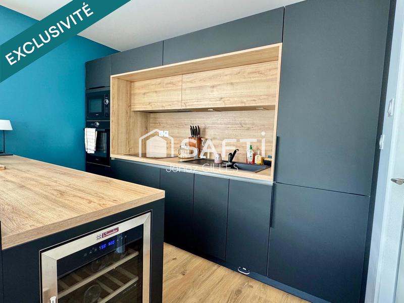 Appartement - 90 m² - 4 pièces