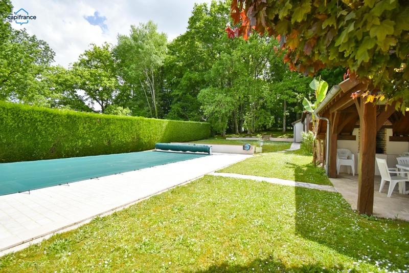 Maison - 187 m² - 7 pièces