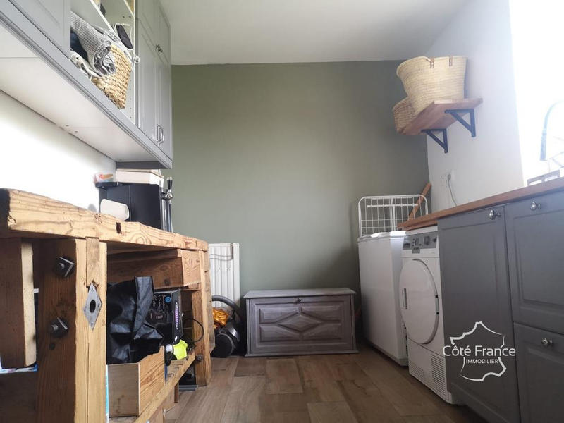 Maison - 210 m² - 10 pièces