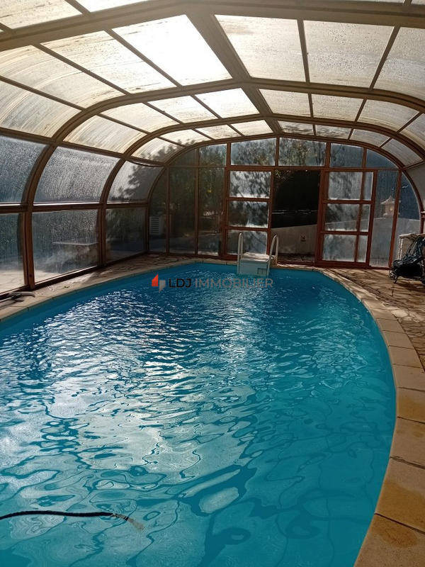 Villa - 182 m² - 5 pièces