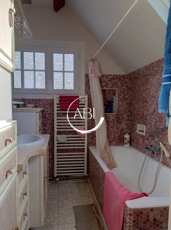 Maison ancienne - 110 m² - 4 pièces