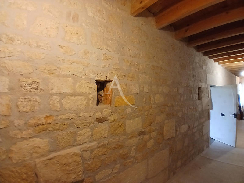 Maison - 210 m² - 6 pièces