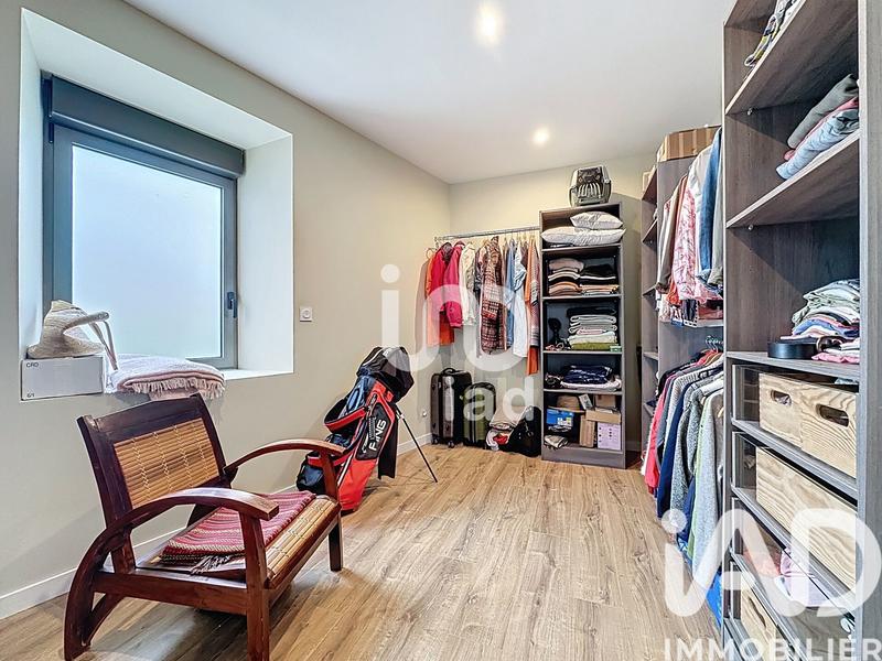 Maison - 180 m² - 5 pièces