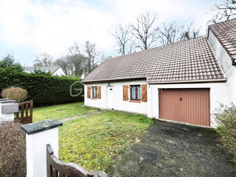 Maison traditionnelle - 100 m² - 5 pièces