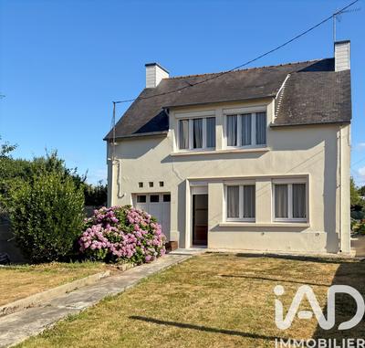 Maison - 97 m² - 5 pièces