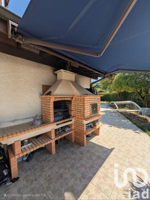 Maison - 192 m² - 6 pièces