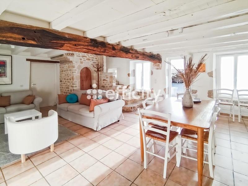 Demeure - 415 m² - 16 pièces