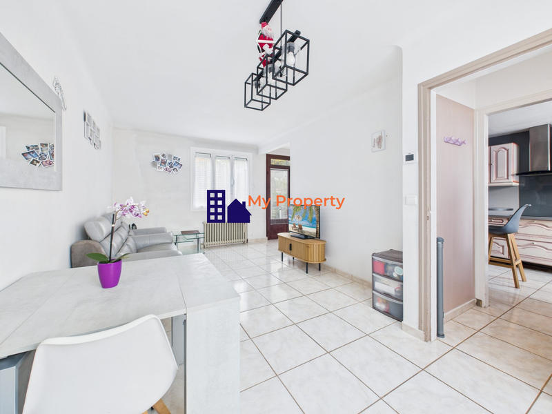 Maison - 87 m² - 4 pièces