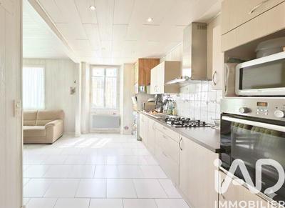 Maison - 112 m² - 4 pièces