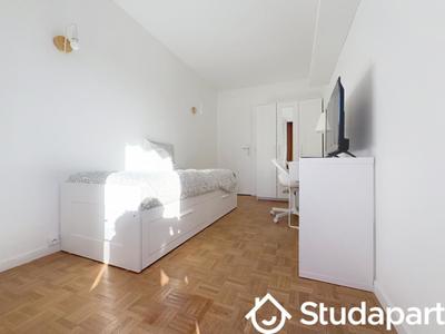 Chambre - 10 m² - 1 pièce
