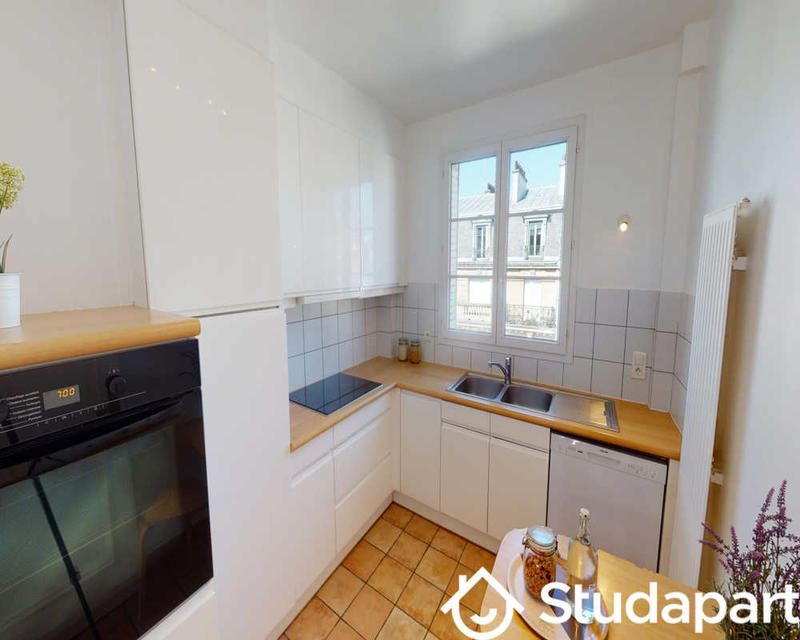 Chambre - 80 m² - 1 pièce