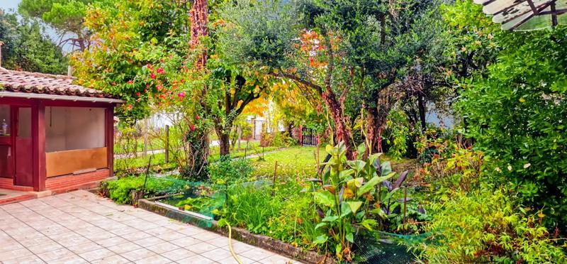 Maison - 236 m² - 9 pièces