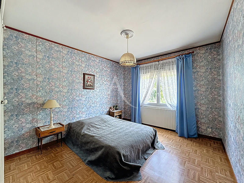 Maison - 90 m² - 7 pièces