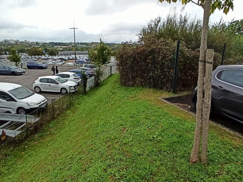 Local commercial - 4 390 m²