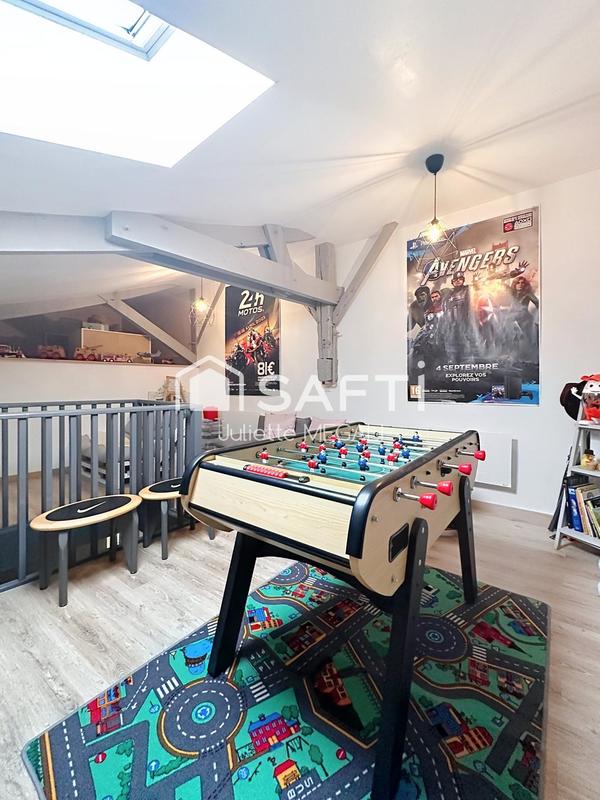 Maison - 251 m² - 8 pièces