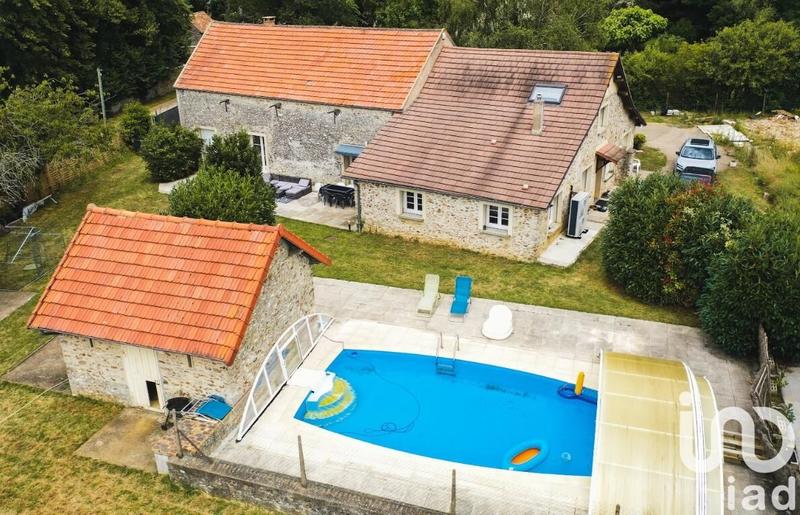 Maison - 298 m² - 10 pièces