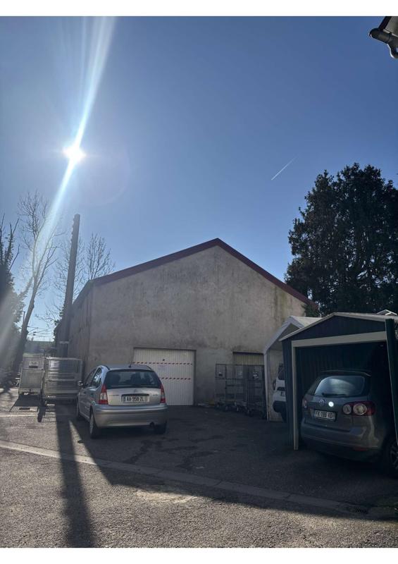 Local commercial - 279 m²