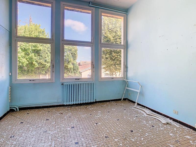 Immeuble - 272 m² - 16 pièces