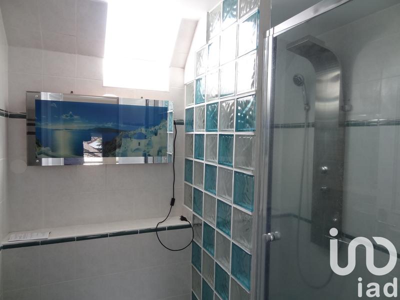 Maison - 225 m² - 6 pièces