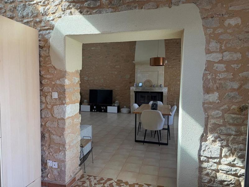 Maison - 368 m² - 9 pièces